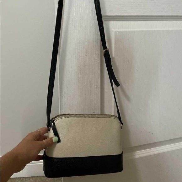 Kate Spade Crossbody - Picture 3 of 3